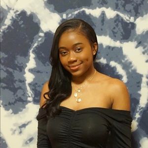 Meet your Posher, Monae